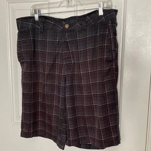 Men’s wave zone shorts